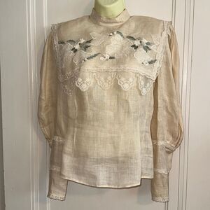 Vtg 80s Cloak of Many Colors cream linen blouse with embroidered puritan collar